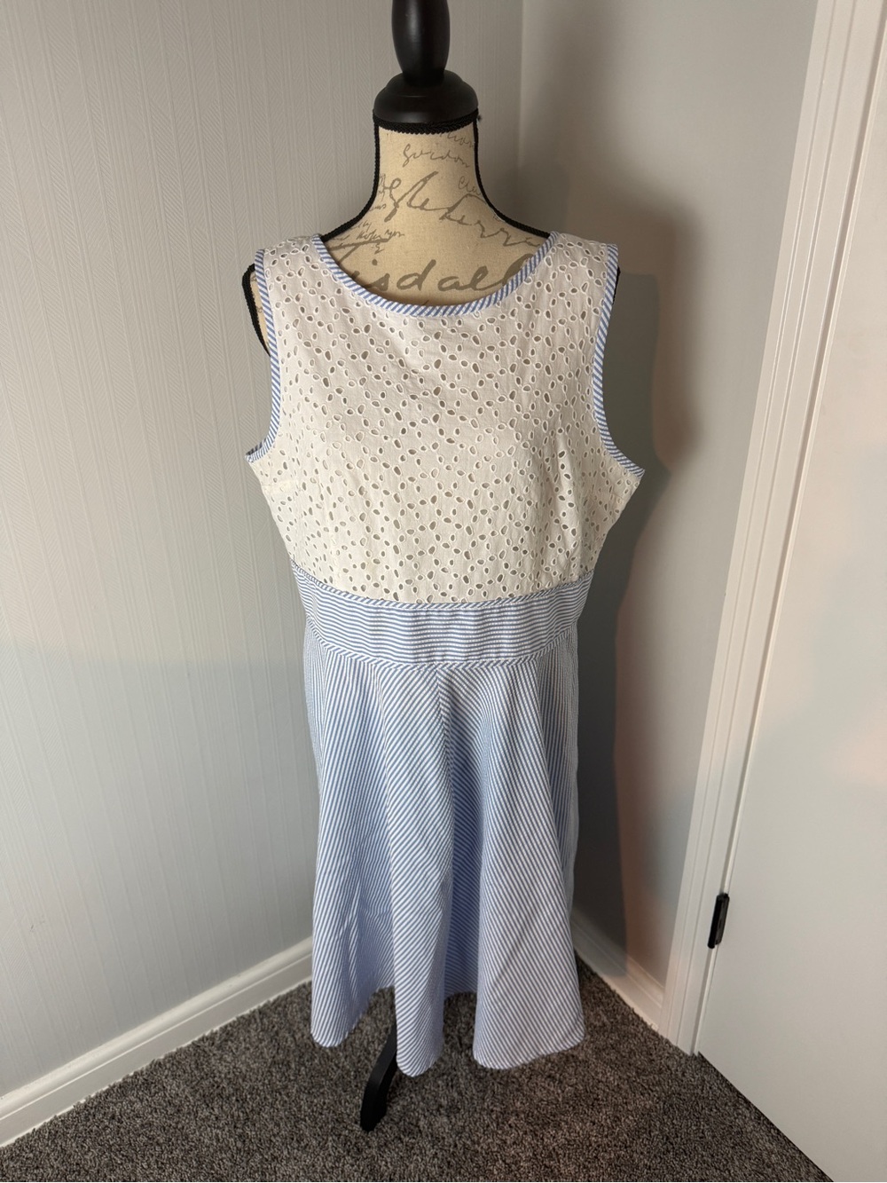 London Style White Eyelet Top Blue Striped Midi Dress size 18 - Picture 1 of 7